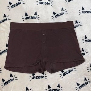 Richer poorer femme boxer
